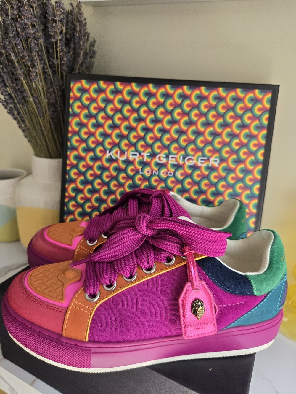 EUC Kurt Geiger London Southbank Tag Sneakers With Box Size EU 40 US 9